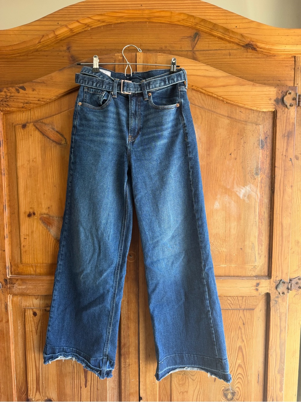 Raw Hem Wide Leg Gap Jeans with removable belt